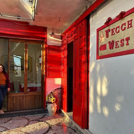 Bed and Breakfast Vecchio West Аджерола Екстер'єр фото