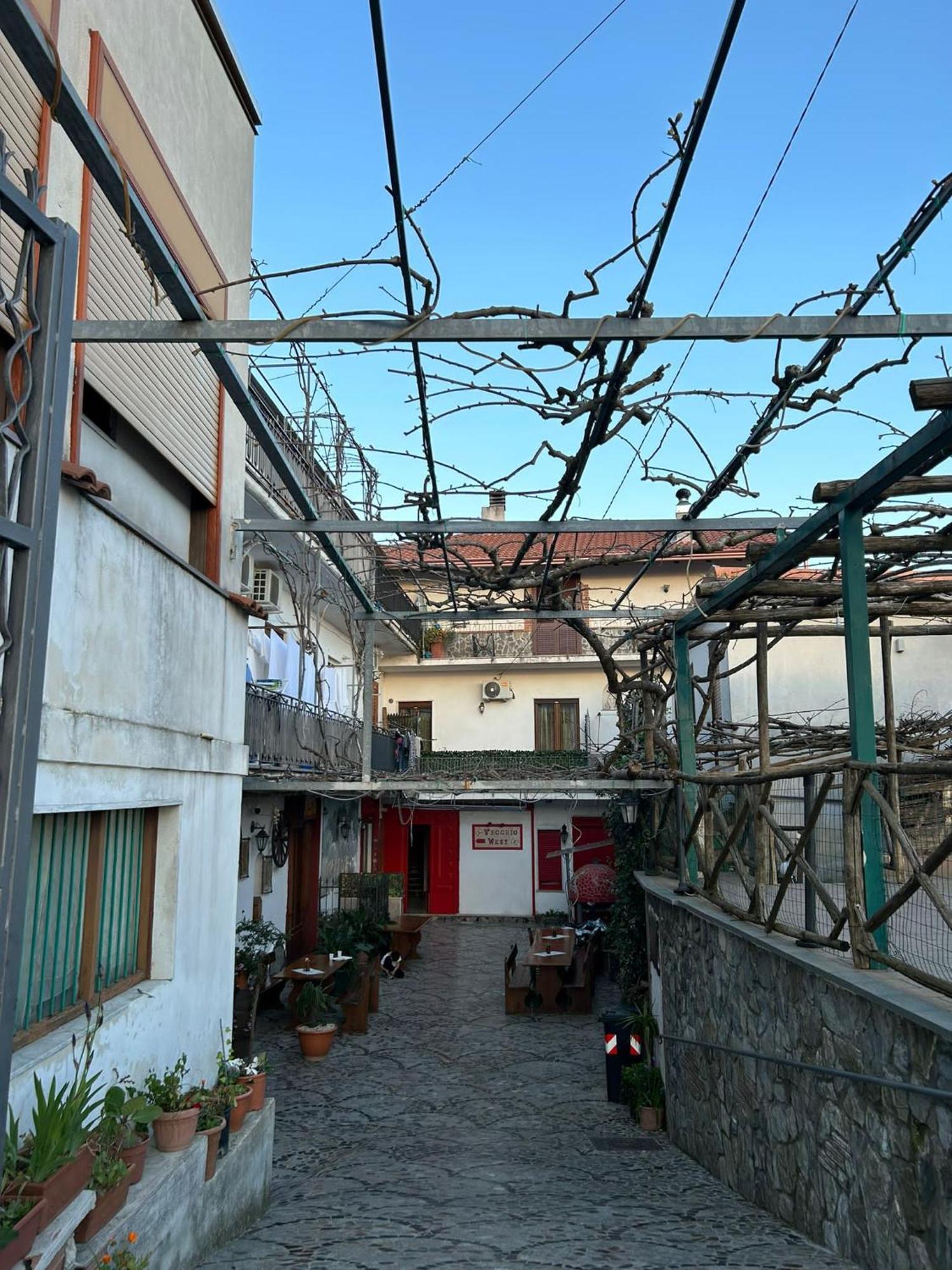 Bed and Breakfast Vecchio West Аджерола Екстер'єр фото